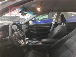 نيسان ألتيما